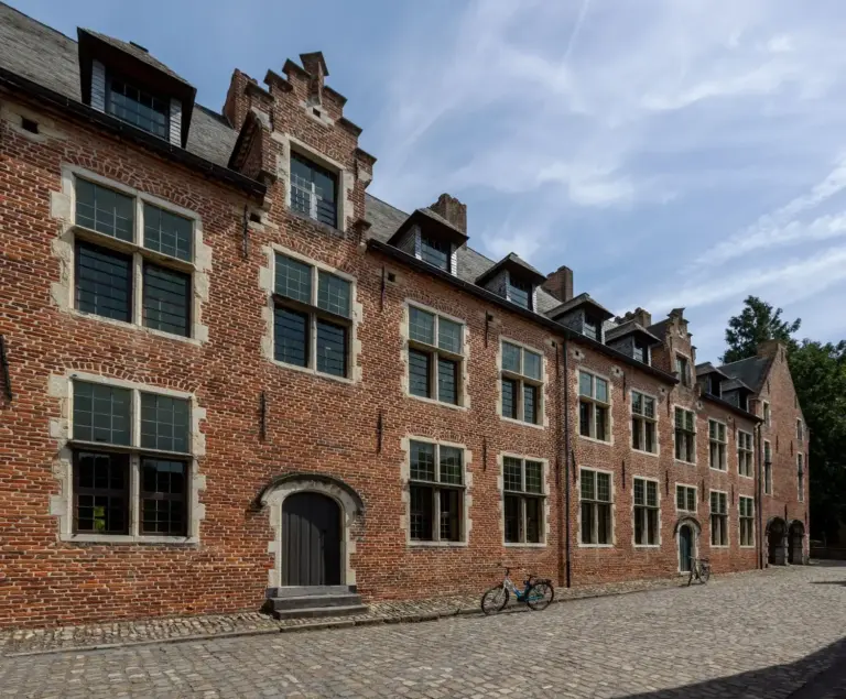 waarom podcasts de nieuwe huiskamergesprekken zijn geworden
